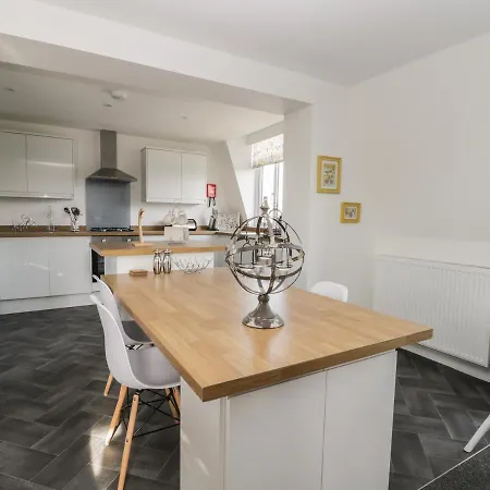 Manor Heath - The Penthouse Scarborough