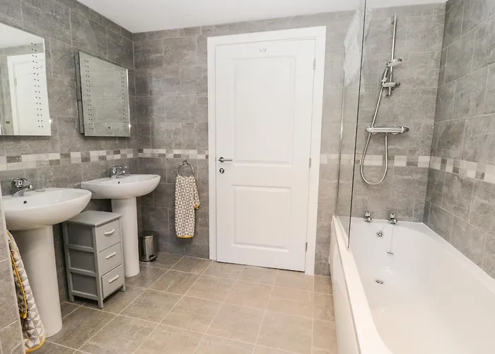 Manor Heath - The Penthouse Апартаменты Скарборо